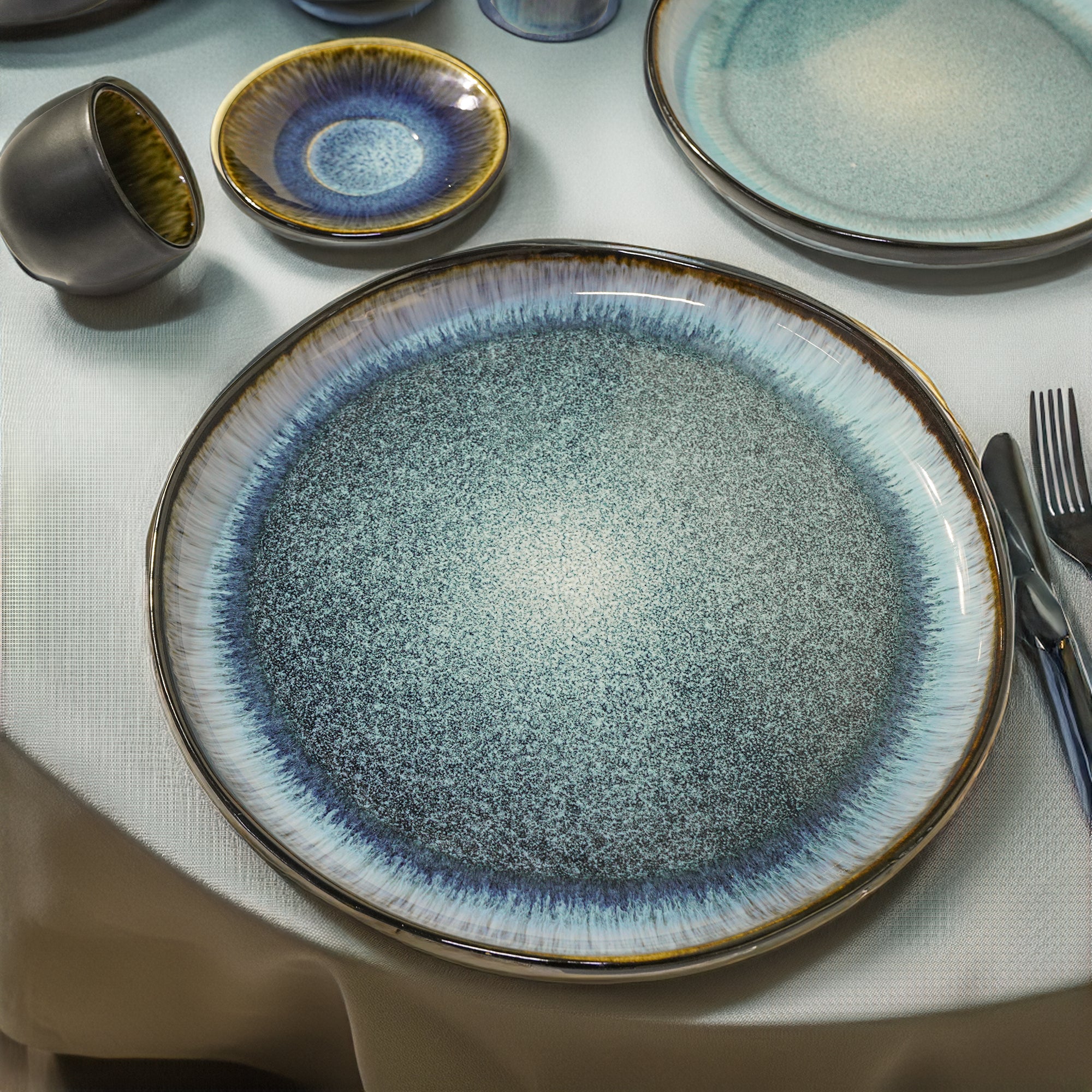 Buy Blue Wave Salad Plate Black and Blue HZ3093 | ebarza Modern ...