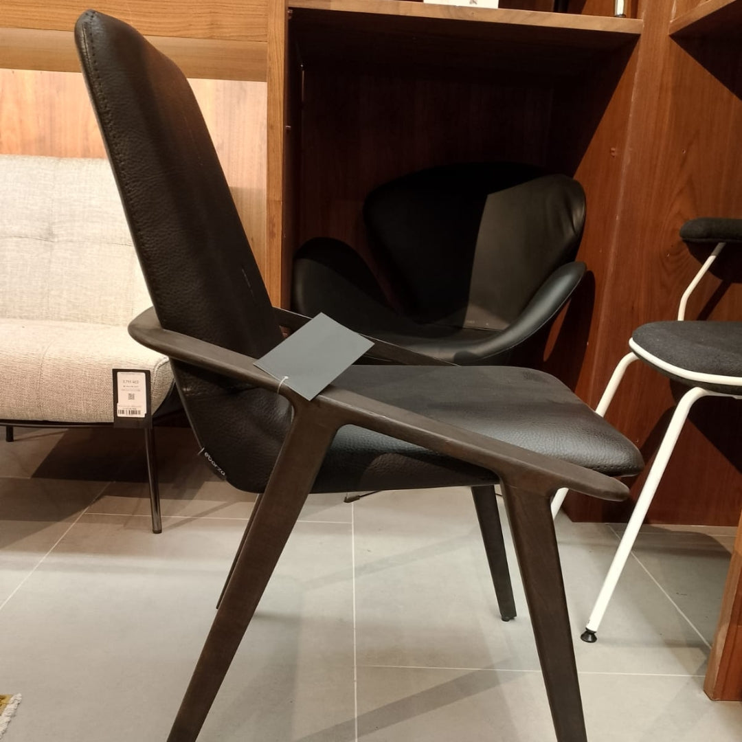 Display Item - Miranda Solid Ash Wood Chair Miranda-B-0705-YAS -  USED ITEM | قطعة من المعرض - كرسي ميراندا من خشب الرمادي الصلب - ebarza Furniture UAE | Shop Modern Furniture in Abu Dhabi & Dubai - مفروشات ايبازرا في الامارات | تسوق اثاث عصري وديكورات مميزة في دبي وابوظبي