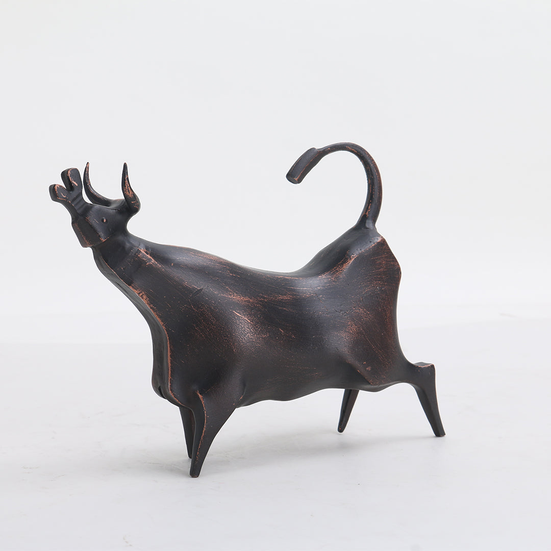 Bull Sculpture KA3067B -  Home Decor Figurines - ebarza Furniture UAE | Shop Modern Furniture in Abu Dhabi & Dubai - مفروشات ايبازرا في الامارات | تسوق اثاث عصري وديكورات مميزة في دبي وابوظبي