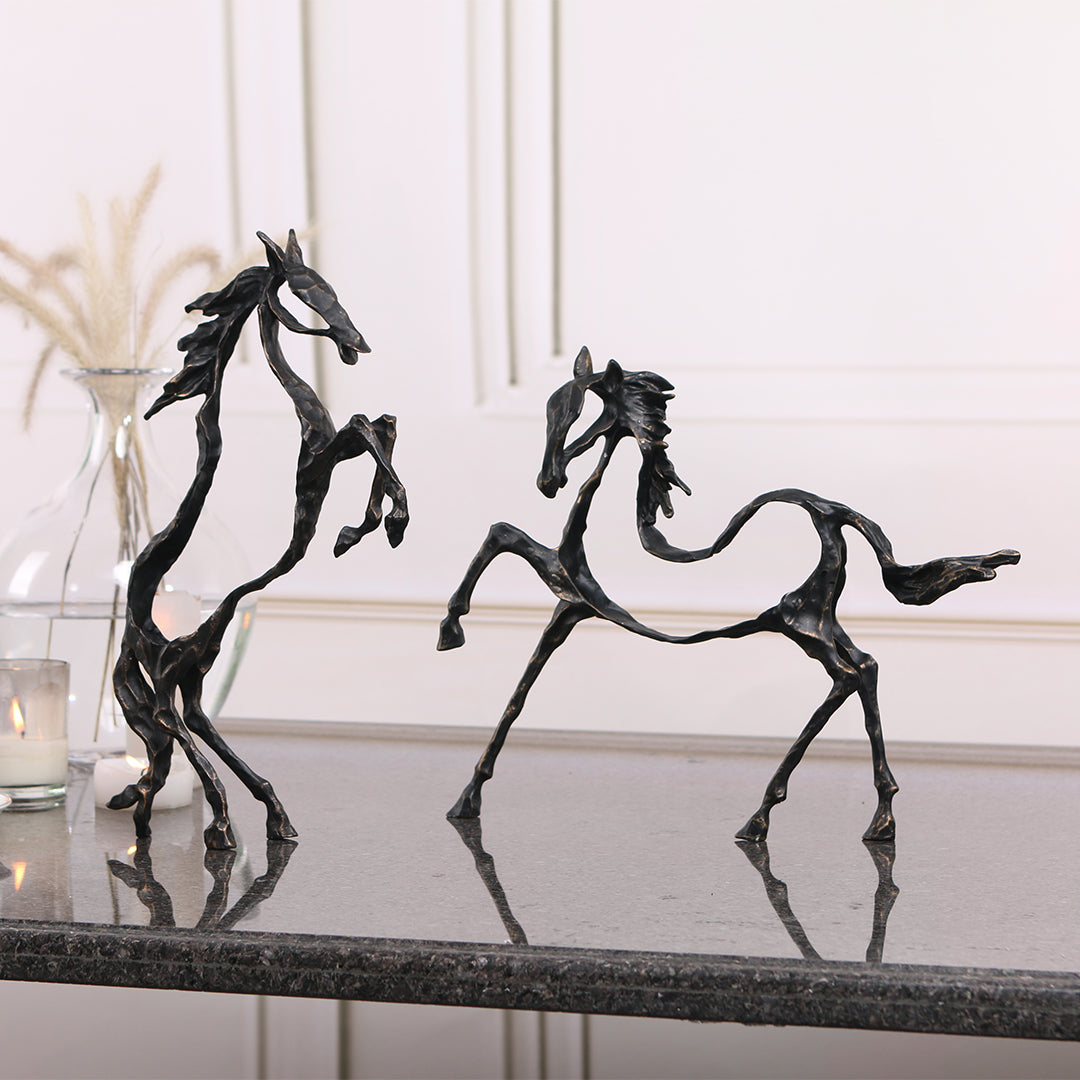 Hollow Horse KA3096 -  Home Decor Figurines - ebarza Furniture UAE | Shop Modern Furniture in Abu Dhabi & Dubai - مفروشات ايبازرا في الامارات | تسوق اثاث عصري وديكورات مميزة في دبي وابوظبي