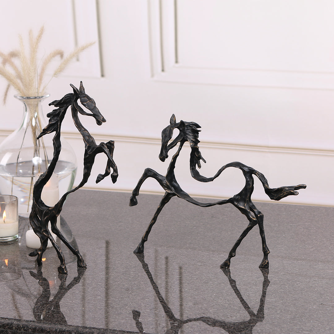 Hollow Horse KA3095 -  Home Decor Figurines - ebarza Furniture UAE | Shop Modern Furniture in Abu Dhabi & Dubai - مفروشات ايبازرا في الامارات | تسوق اثاث عصري وديكورات مميزة في دبي وابوظبي