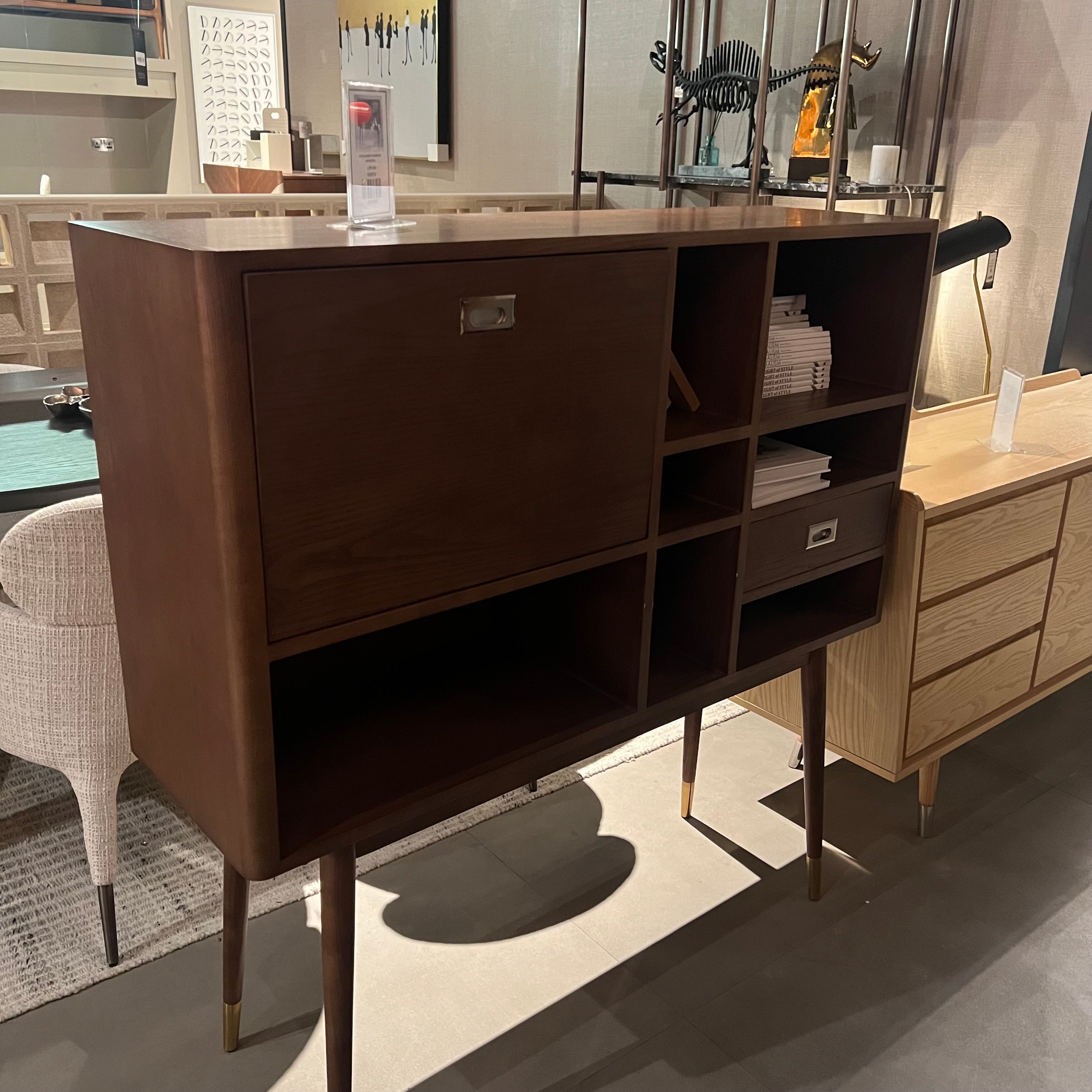 Display Item - Uster Cabinet/Sideboard  Bsg16229-W Nakheel -  DISPLAY ITEM - ebarza Furniture UAE | Shop Modern Furniture in Abu Dhabi & Dubai - مفروشات ايبازرا في الامارات | تسوق اثاث عصري وديكورات مميزة في دبي وابوظبي