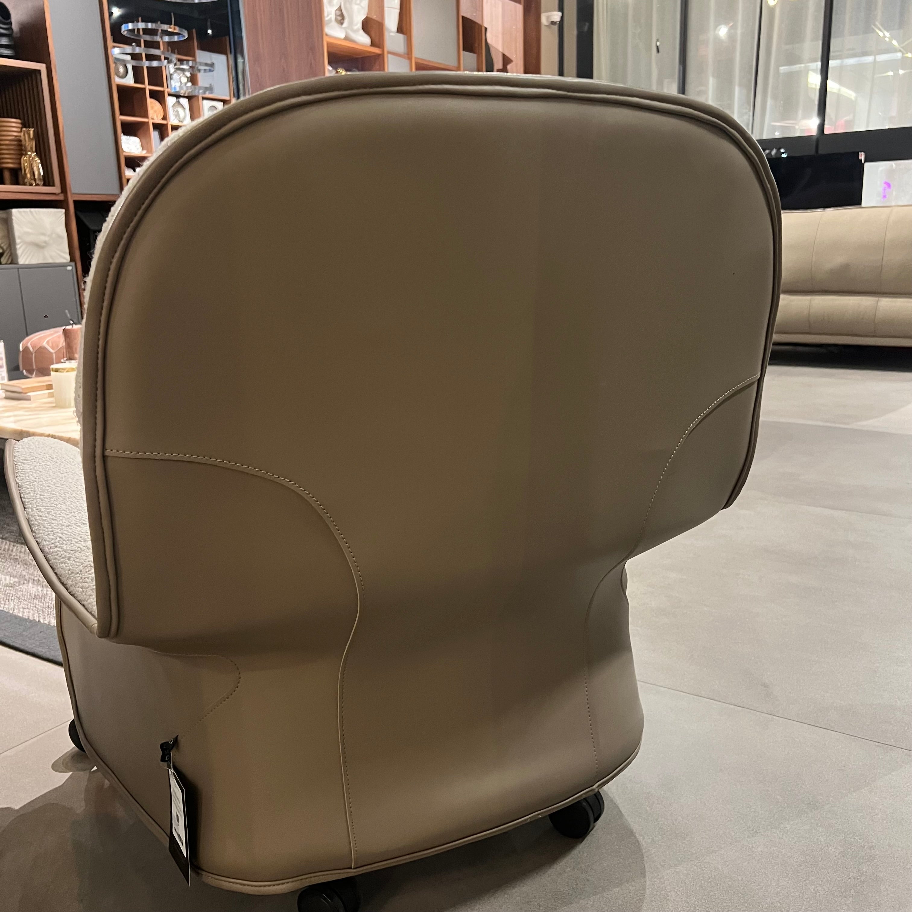 Display Item - New Metz Lounge Chair Lc063 Nakheel