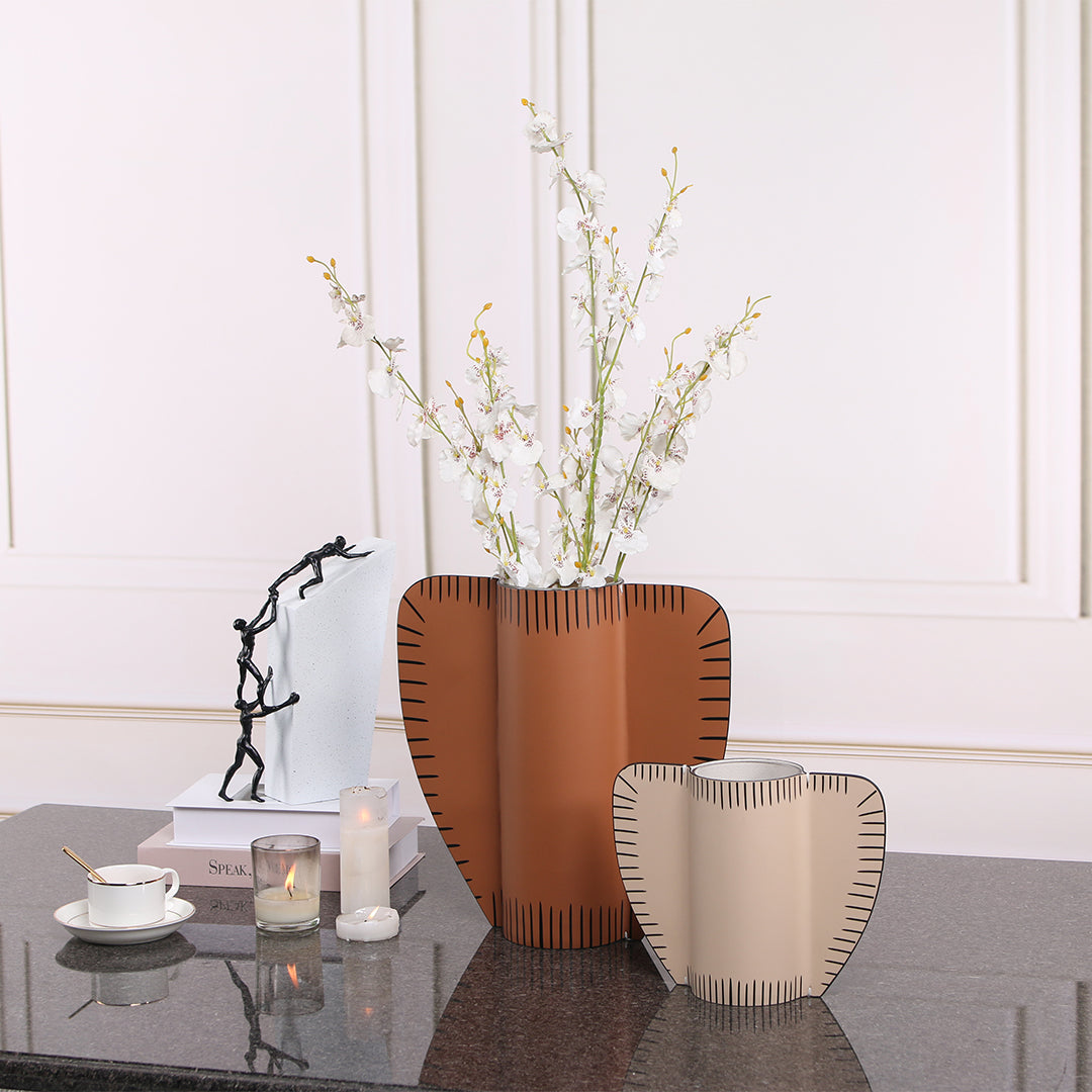 Leather Vase-Dry & Fresh-S KB3007CS -  Vases - ebarza Furniture UAE | Shop Modern Furniture in Abu Dhabi & Dubai - مفروشات ايبازرا في الامارات | تسوق اثاث عصري وديكورات مميزة في دبي وابوظبي