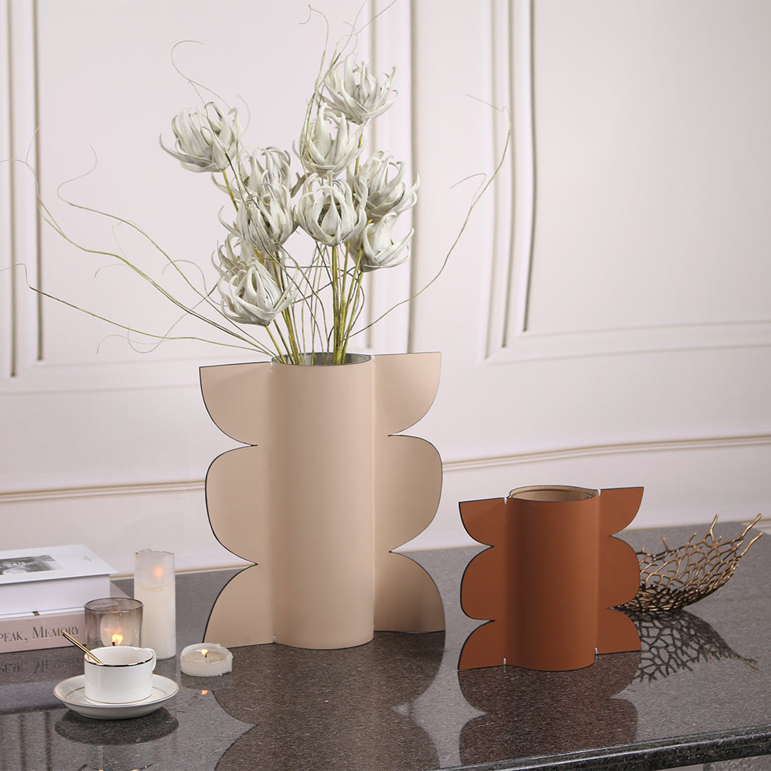 Leather Vase-Dry & Fresh-S KB3009CS -  Vases - ebarza Furniture UAE | Shop Modern Furniture in Abu Dhabi & Dubai - مفروشات ايبازرا في الامارات | تسوق اثاث عصري وديكورات مميزة في دبي وابوظبي