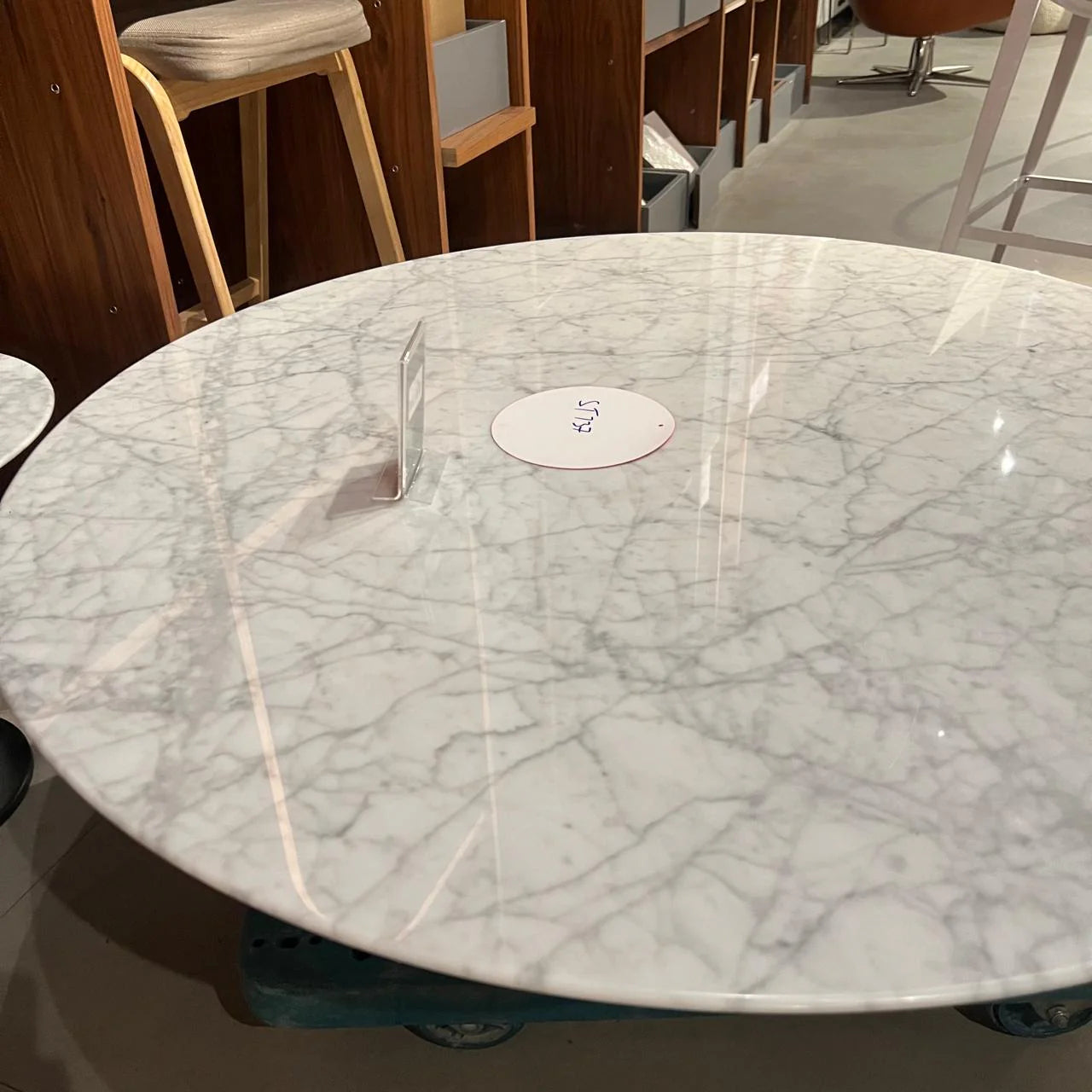 Display Item - Carrara Marble Coffee Table  ST737-NAKHEEL -  DISPLAY ITEM - ebarza Furniture UAE | Shop Modern Furniture in Abu Dhabi & Dubai - مفروشات ايبازرا في الامارات | تسوق اثاث عصري وديكورات مميزة في دبي وابوظبي