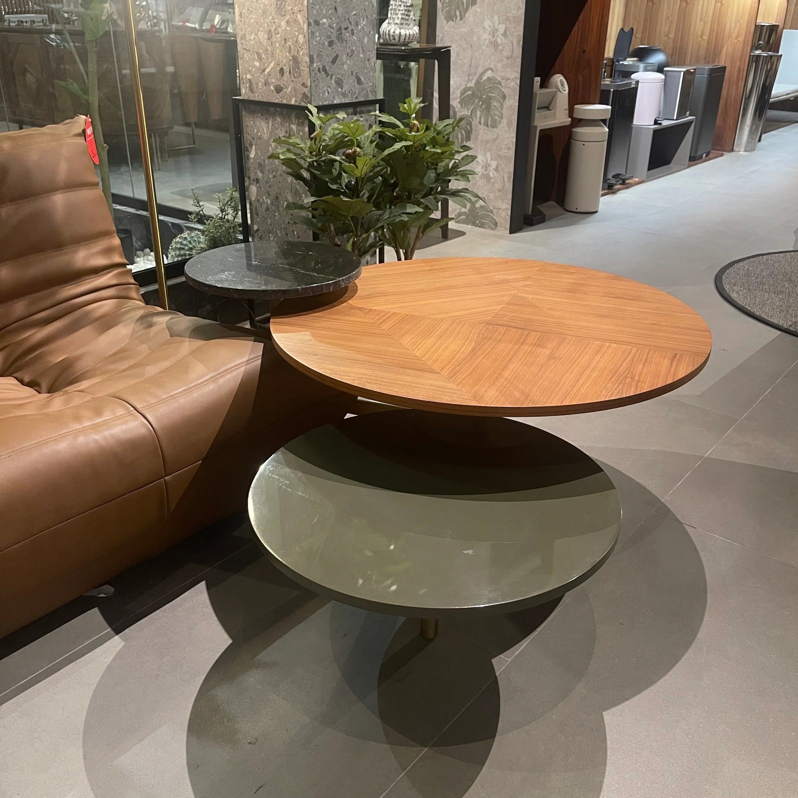 Display Item  - Gizza Center Table Gza-Ct054YAS -  DISPLAY ITEM - ebarza Furniture UAE | Shop Modern Furniture in Abu Dhabi & Dubai - مفروشات ايبازرا في الامارات | تسوق اثاث عصري وديكورات مميزة في دبي وابوظبي