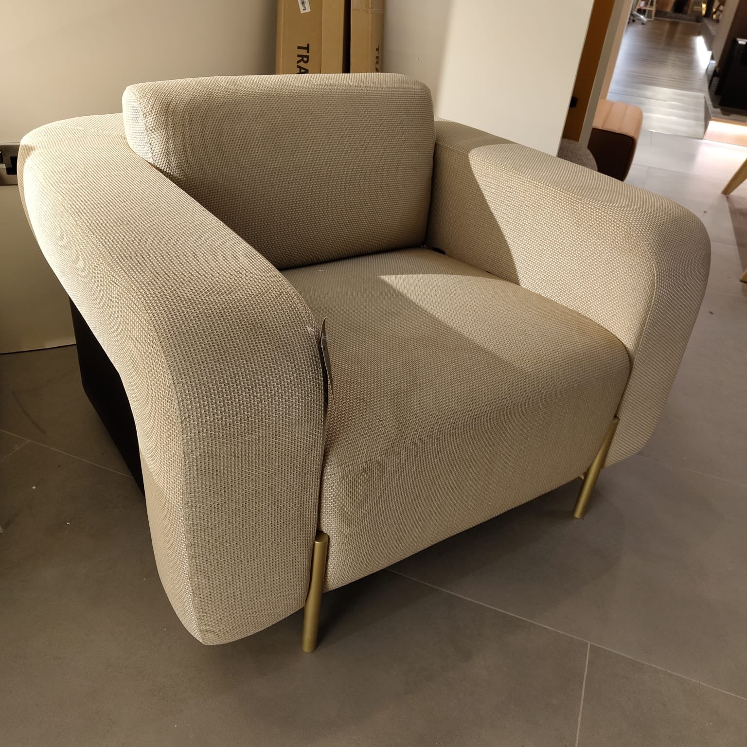 Display Item  - Vega Armchair BERVEG001YAS