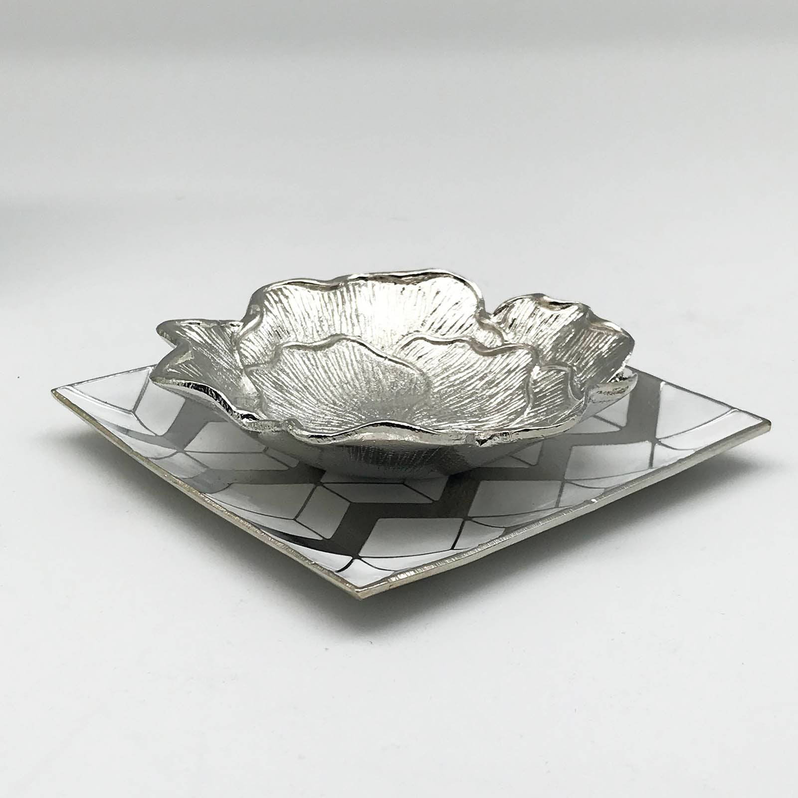 Handmade Zinc Napkin Ring Chrome 79919A000