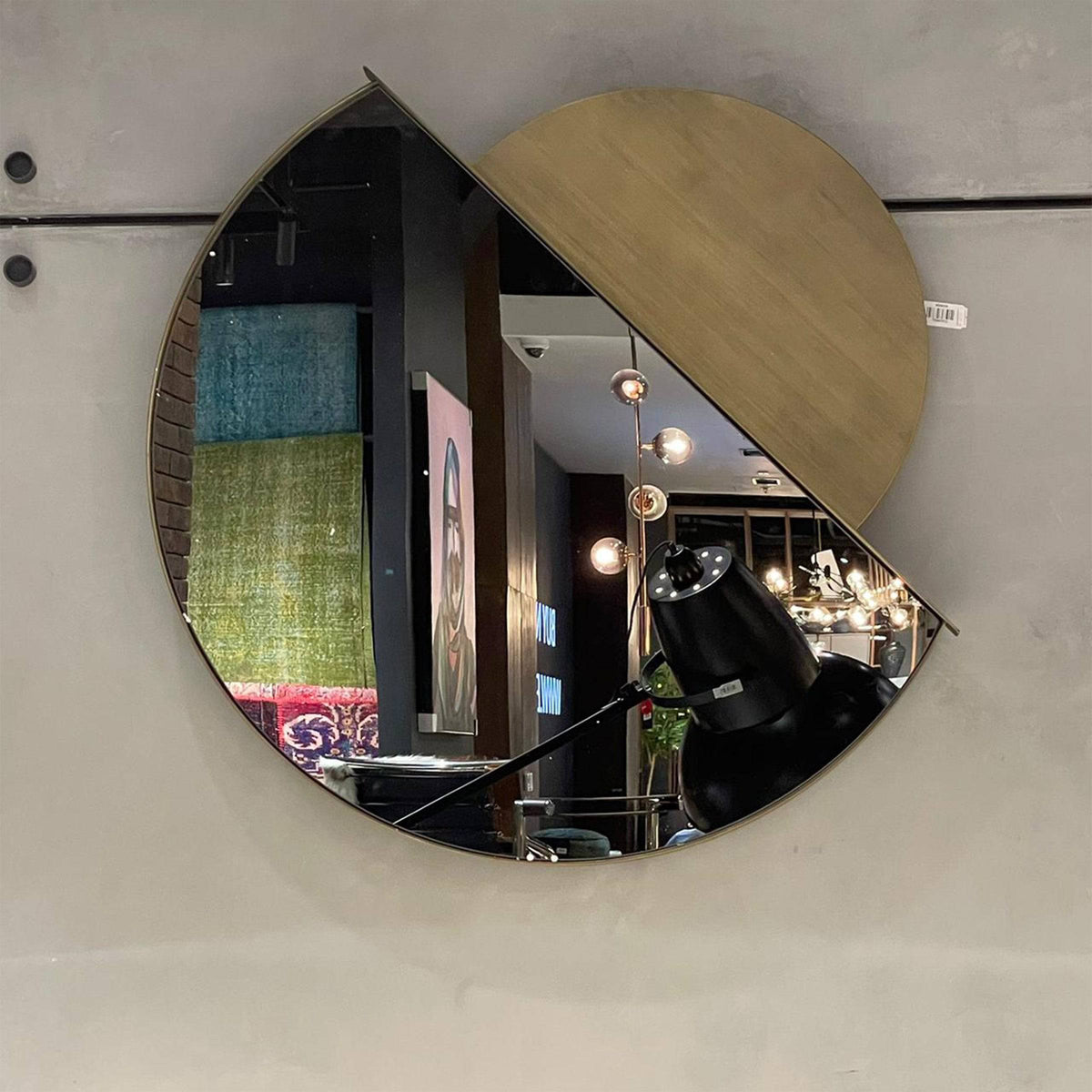 Buy Mirrors at ebarza Online Furniture & Home Decor in UAE