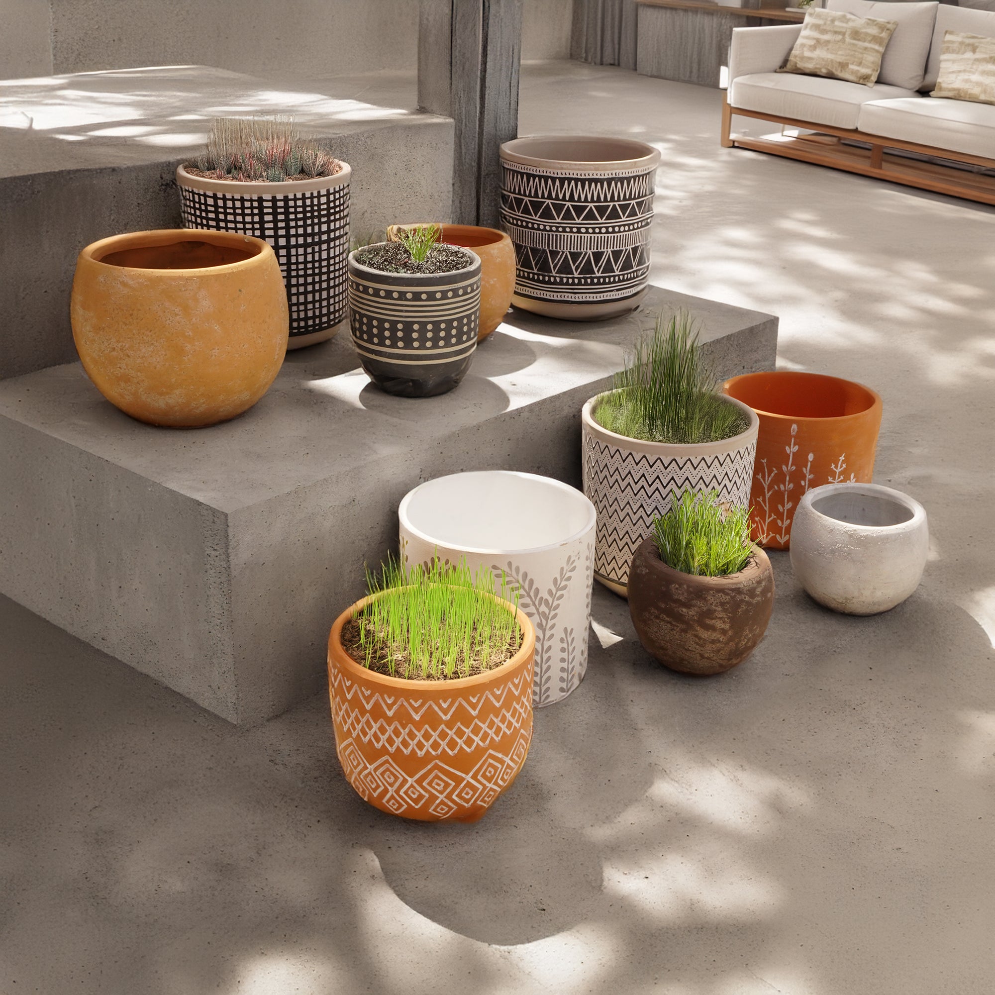 Triangular Terracotta Outdoor/Indoor Planter Box CML  8072D-187 -  Planter Boxes | صندوق زرع تيراكوتا مثلث للأماكن الخارجية والداخلية - ebarza Furniture UAE | Shop Modern Furniture in Abu Dhabi & Dubai - مفروشات ايبازرا في الامارات | تسوق اثاث عصري وديكورات مميزة في دبي وابوظبي