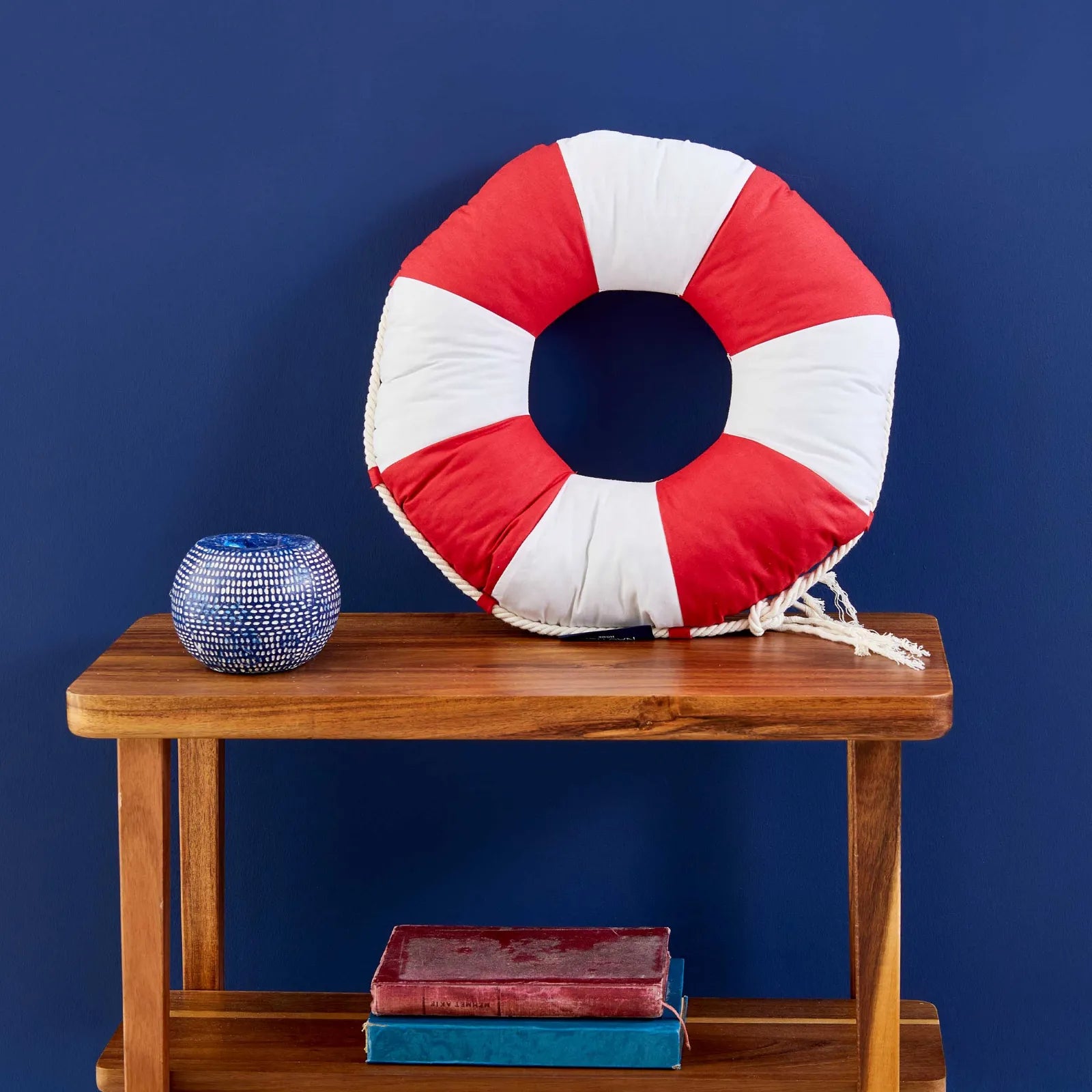 Red white and blue hot sale cushions